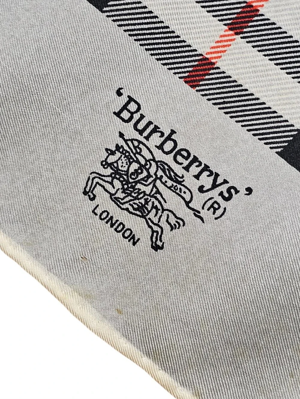 BURBERRY SCARF